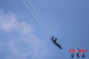 F-35 Performing a high speed dive at the 2025 Sun N Fun airshow in Lakeland Florida. Aircraft code: F35 Airport code(s): KLAL, LAL