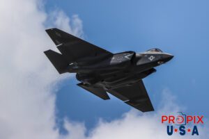 F-35 Performing at the 2025 Sun N Fun airshow in Lakeland Florida. Aircraft code: F35 Airport code(s): KLAL, LAL