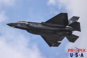 F-35 demonstrator was performing a high speed banking turn at the 2025 Sun N Fun airshow in Lakeland Florida. Aircraft code: F35 Airport code(s): KLAL, LAL