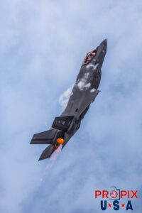 Bad to the bone..! Major Melanie "MACH" Kluesner was performing a rapid ascent in her F-35 Lightning with the afterburner engaged at the 2025 Sun N Fun airshow in Lakeland Florida. The steepness of the climb is at such a steep angle that the condensation vapors are unable to remain in proximity to the fuselage. Aircraft code: F35 Airport Code(s): KLAL, LAL