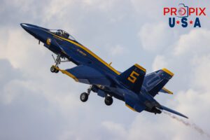 That'll rattle some windows..! Blue Angels #5 Commander Thomas Zimmerman (Lead Solo) performing a rapid ascent with landing gear and tailhook down at the 2025 Sun N Fun airshow in Lakeland Florida. Aircraft code: F18 Airport Code(s): KLAL, LAL
