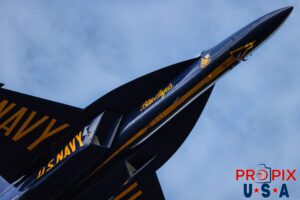 Slot dancin..! Blue Angels #4 is seen here doing a pass over the crowd at the 2025 Sun N Fun airshow in Lakeland Florida. #4 Lieutenant Commander Wes Perkins (Slot) Aircraft code: F18 Airport code(s): KLAL, LAL