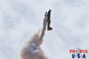 N821MG 2009 Extra EA-300 being flown by Mike Goulian at the 2025 Augusta Georgia Airshow. Aircraft Code: E300 Airport Code(s): KAGS, AGS