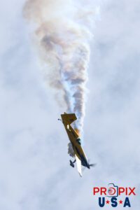 N821MG 2009 Extra EA-300 being flown by Mike Goulian at the 2025 Augusta Georgia Airshow. Aircraft Code: E300 Airport Code(s): KAGS, AGS