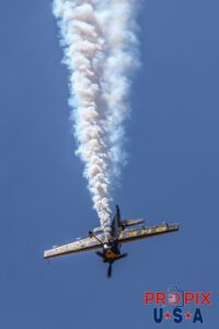 N232X 1999 Extra EA-300 Performing at the 2017 Sun N Fun airshow in Lakeland Florida. Aircraft code E300.