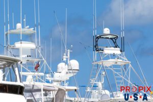 Sport fishing yacht towers.