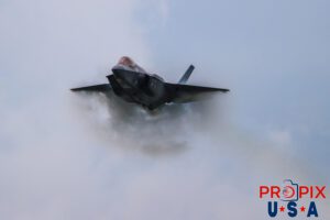 Playing vapor cloud peekaboo.. As Major Melanie "Mach" Kluesner approaches the speed of sound, a vapor cloud flickered in and out of existence at an extremely high speed. This was seen at the 2025 Smyrna Tennessee airshow. Aircraft code: F35 Airport code(s): MQY, KMQY Photo date: 6-7-2025