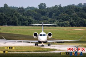 N572FX 2014 Bombardier Challenger 350 CL35 Flex Jet PDK (KPDK) Peachtree Dekalb airport Atlanta Georgia Photo Date: 8-18-2025
