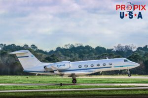 N444QC 2000 Gulfstream GIV GLF4 PDK (KPDK) Peachtree Dekalb airport Atlanta Georgia Photo date: 12-26-2021 Quikrete PDK (KPDK) Peachtree Dekalb airport Atlanta Georgia Photo date: 12-26-2021