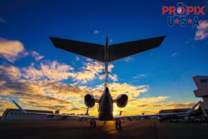 N457WB 2016 Bombardier Challenger 350 CL35 PDK (KPDK) Peachtree Dekalb airport Atlanta Georgia Photo date: 2-3-2019