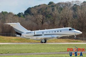 N183TS 2018 Embraer Legacy 550 E550 PDK (KPDK) Peachtree Dekalb airport Atlanta Georgia Photo date: 12-26-2021