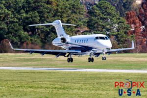 N517FX 2005 Bombasrdier Challenger 300 CL30 Flex Jet PDK (KPDK) Peachtree Dekalb airport Atlanta Georgia Photo date: 12-2-2018