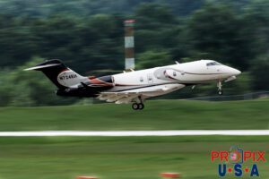 N724EH Bombardier Challenger 350 CL35 PDK (KPDK) Peachtree Dekalb airport Atlanta Georgia Photo date: 8-2-2018