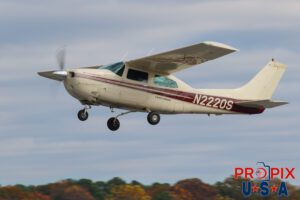 N2220S 1976 Cessna Centurian 210 C210 PDK (KPDK) Peachtree Dekalb airport Atlanta Georgia Photo date: 11-26-2018