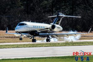 N524FX 2006 Bombardier Challenger 300 CL30 Flex Jet PDK (KPDK) Peachtree Dekalb airport Atlanta Georgia Photo date: 12-17-2018