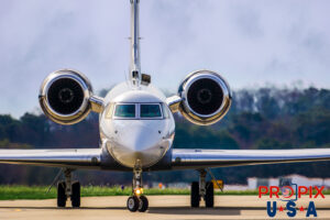 N50JE 1999 Gulfstream GV GLF5 The Setai Hotel www.TheSetaiHotel.com PDK (KPDK) Peachtree Dekalb airport Atlanta Georgia Photo date: 12-24-2023