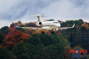 N738QS 2017 Bombardier Challenger 350 CL35 PDK (KPDK) Peachtree Dekalb airport Atlanta Georgia Photo date: 11-26-2023 NetJets