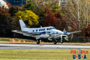 N78QR 2004 Beechcraft King Air 90 BE9L PDK (KPDK) Peachtree Dekalb airport Atlanta Georgia Photo date: 11-9-2023