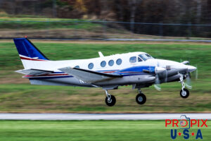 N6211J 2009 Beechcraft King Air 90 BE9L PDK (KPDK) Peachtree Dekalb airport Atlanta Georgia Photo date: 12-3-2023