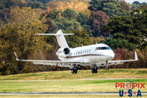 N245QS 2021 Bombardier Challenger 600 CL60 NetJets PDK (KPDK) Peachtree Dekalb airport Atlanta Georgia Photo date: 11-9-2023