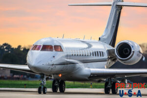 N518DD 2004 Bombardier Global Express GLEX PDK (KPDK) Peachtree Dekalb airport Atlanta Georgia Photo date: 12-27-2023