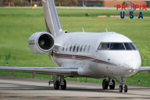 N208QS 2015 Bombardier Challenger 600 CL60 NetJets PDK (KPDK) Peachtree Dekalb airport Atlanta Georgia Photo date: 11-16-2023
