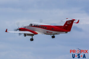 N874UP 2017 Beechcraft Super King Air 300 BE30 Wheels Up PDK (KPDK) Peachtree Dekalb airport Atlanta Georgia Photo date: 11-16-2023