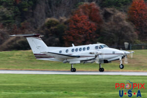 N500HG 2006 Beechcraft Super King Air BE20 PDK (KPDK) Peachtree Dekalb airport Atlanta Georgia Photo date: 12-8-2023