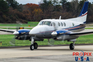 N6211J 2009 Beechcraft King Air 90 BE9L PDK (KPDK) Peachtree Dekalb airport Atlanta Georgia Photo date: 12-3-2023
