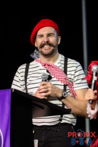 Dragon Con 2025. Costuming Contest. Host Matthew M. Foster Photo date: 8-29-2025 Dragoncon