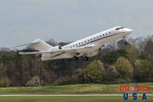 N121QS 2022 Bombardier Global Express GLEX NetJets PDK (KPDK) Peachtree Dekalb airport Atlanta Georgia Photo date: 3-13-2025