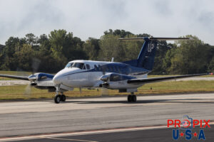 N821UP 2014 Beechcraft Super King Air 300 BE30 Wheels Up PDK (KPDK) Peachtree Dekalb airport Atlanta Georgia 8-30-2024