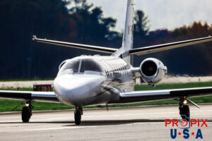 N777WY 1999 Cessna V 560 C560 PDK (KPDK) Peachtree Dekalb airport Atlanta Georgia Photo date: 12-1-2024