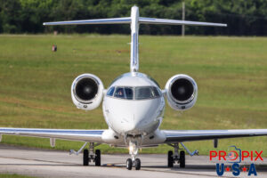 N74ZC 2004 Bombardier Challenger 300 CL30 PDK (KPDK) Peachtree Dekalb airport Atlanta Georgia Photo date: 5-19-2024