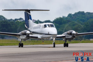 N1044M 2016 Beechcraft Super King Air 300 BE30 PDK (KPDK) Peachtree Dekalb airport Atlanta Georgia Photo date: 5-23-2024