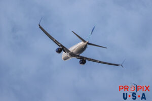 Boeing 737 B737 United Airlines HNL (PHNL) Honolulu Hawaii International Airport Photo date: 6-23-2025