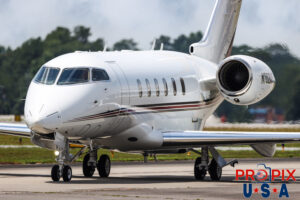 N702QS 2019 Bombardier Challenger 300 CL30 NetJets PDK (KPDK) Peachtree Dekalb airport Atlanta Georgia Photo date: 7-7-2024