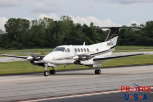 N43TA 1992 Beechcraft Super King Air 200 BE20 PDK (KPDK) Peachtree Dekalb airport Atlanta Georgia Photo date: 7-20-2024 Triton Airways