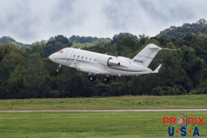 N650GE 2019 Bombardier Challenger 600 CL60 PDK (KPDK) Peachtree Dekalb airport Atlanta Georgia Photo date: 8-21-2024