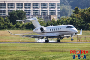 N747QS 2017 Bombardier Challenger 350 CL35 NetJets PDK (KPDK) Peachtree Dekalb airport Atlanta Georgia Photo date: 8-30-2024
