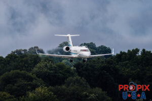 N843GS 1995 Bombardier Challenger 600 CL60 Comedian Dave Chappell chartered this aircraft. PDK (KPDK) Peachtree Dekalb airport Atlanta Georgia Photo date: 7-23-2024