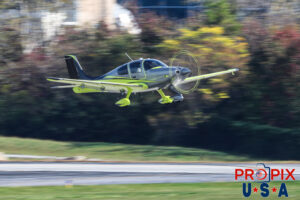N10VT 2023 Cirrus SR22T Turbo S22T PDK (KPDK) Peachtree Dekalb airport Atlanta Georgia Photo date: 11-27-2024