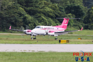 N848UP 2015 Beechcraft Super King Air 300 BE30 Wheels Up PDK (KPDK) Peachtree Dekalb airport Atlanta Georgia Photo date: 7-26-2024