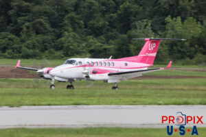 N848UP 2015 Beechcraft Super King Air 300 BE30 Wheels Up PDK (KPDK) Peachtree Dekalb airport Atlanta Georgia Photo date: 7-26-2024