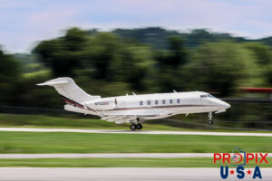 N702QS 2019 Bombardier Challenger 300 CL30 NetJets PDK (KPDK) Peachtree Dekalb airport Atlanta Georgia Photo date: 7-7-2024