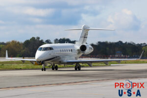 N945AC 2013 Bombardier Challenger 300 CL30 PDK (KPDK) Peachtree Dekalb airport Atlanta Georgia Photo date: 3-27-2024