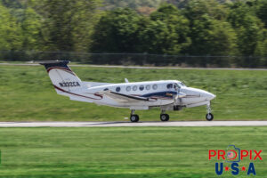 N332CA 1981 Beechcraft Super King Air 200 BE20 PDK (KPDK) Peachtree Dekalb airport Atlanta Georgia Photo date: 3-31-2024