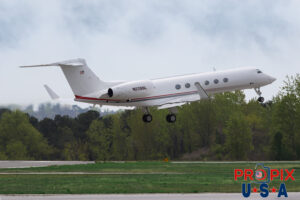 N226SL 2001 Gulfstream GV GLF5 PDK (KPDK) Peachtree Dekalb airport Atlanta Georgia Photo date: 3-31-2024