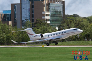 N48RT 2019 Gulfstream G600 G600 PDK (KPDK) Peachtree Dekalb airport Atlanta Georgia Photo date: 4-4-2024 On this day winds were gusting up to 40 knots. One can see the left wing being considerably higher than the right as a gust of wind struck the aircraft.