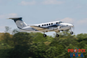 N825ST 1989 Beechcraft Super King Air 200 BE20 PDK (KPDK) Peachtree Dekalb airport Atlanta Georgia Photo date: 4-4-2024 On this day winds were gusting up to 40 knots.
